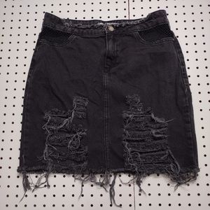 Zara Distressed Black Mini, Size Medium